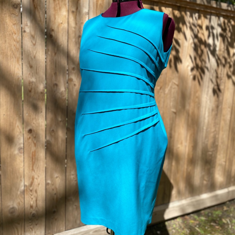 Turquoise sleeveless sheath dress